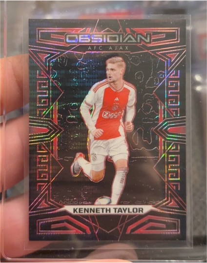 2023-24 Panini Obsidian #140 Kenneth Taylor — front