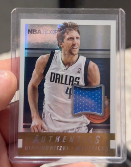 2014 NBA Hoops Authentics Dirk Nowitzki Dallas Mavericks — front