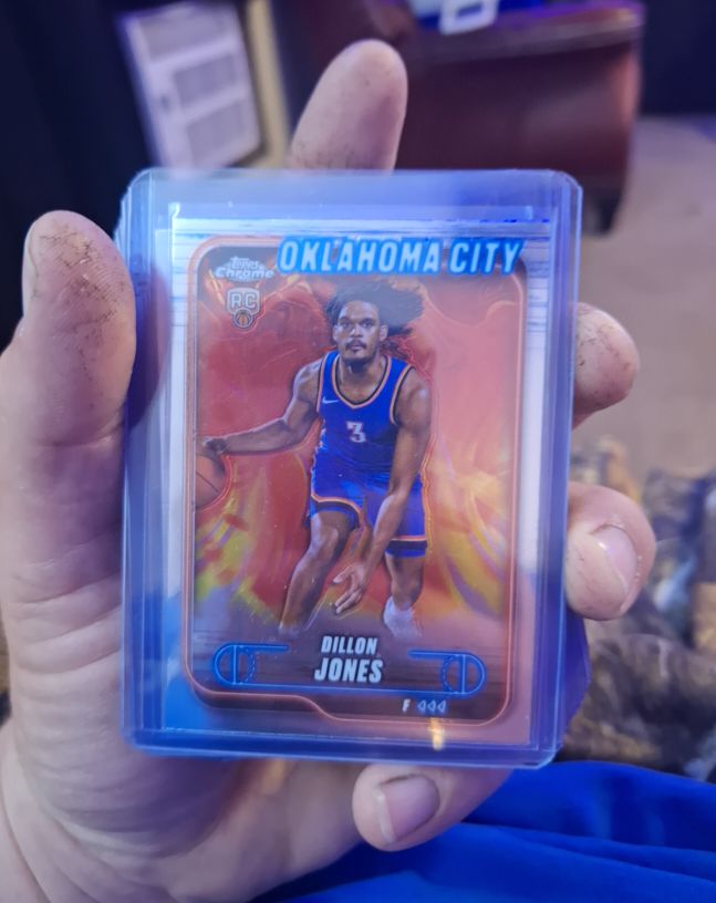 2024-25 Topps Chrome #189 Dillon Jones — front