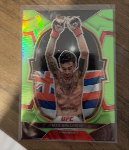 2023 Panini Select UFC #85 Max Holloway — front