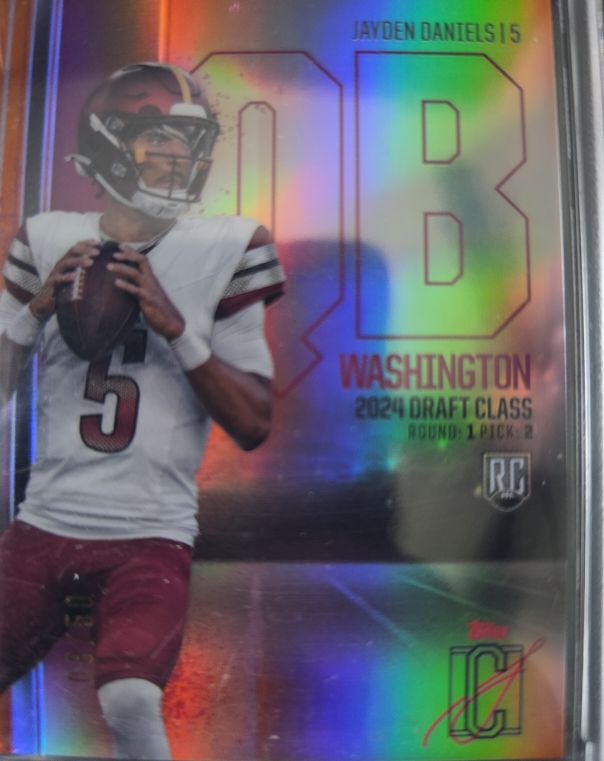 2024 Topps Signature Class #194 Jayden Daniels — front
