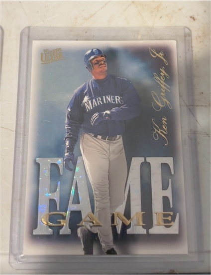 1997 Fleer Ultra Fame Game #1 Ken Griffey Jr. — front