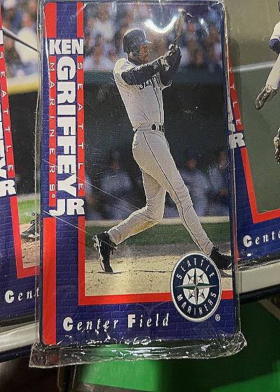 1991 Donruss Center Field Ken Griffey Jr — front