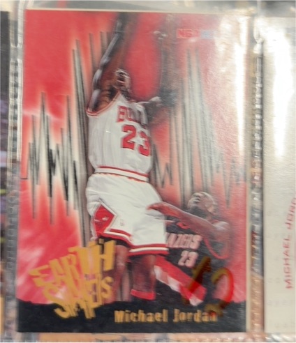 1995-96 Skybox NBA Hoops Earth Shakers #358 Michael Jordan — front