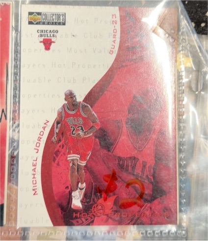 1997-98 Upper Deck Collector's Choice #385 Michael Jordan Hot Properties — front