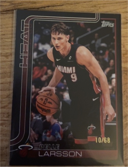 2025-26 Topps #79 Pelle Larsson — front