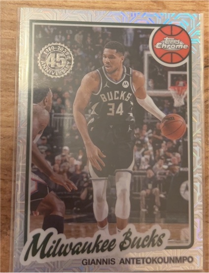 2025-26 Topps Chrome 45th Anniversary #80BK-34 Giannis Antetokounmpo — front