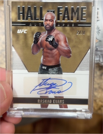 2022 Panini Chronicles UFC 2018 Hall of Fame Auto #HF-REV Rashad Evans — front