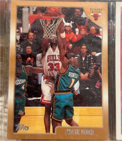 1998-99 Topps #1 Scottie Pippen — front