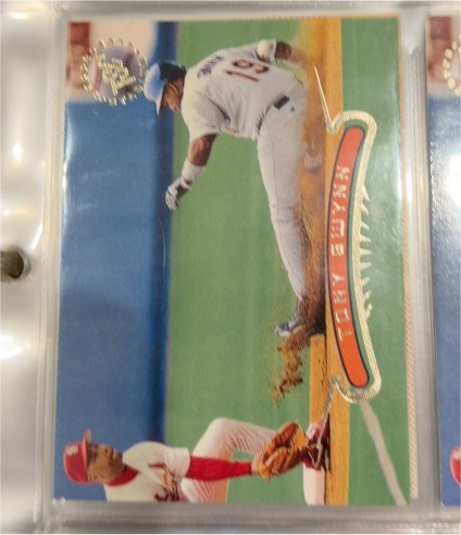 1997 Topps Stadium Club #67 Ozzie Guillen — front