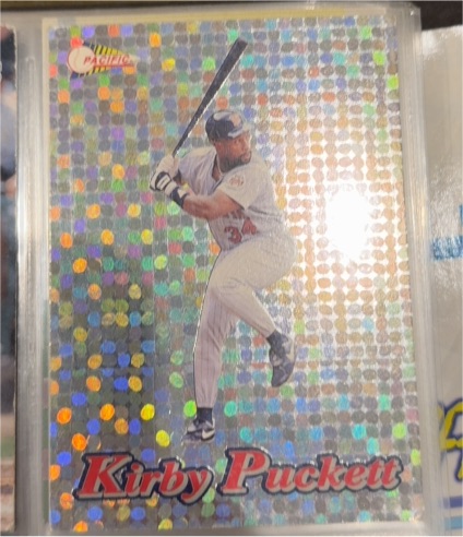 1994 Pacific Silver Prisms Circular #34 Kirby Puckett — front