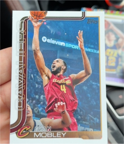 2025-26 Topps #82 Evan Mobley — front