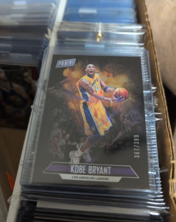 2018 Panini Father's Day #1 Kobe Bryant — front