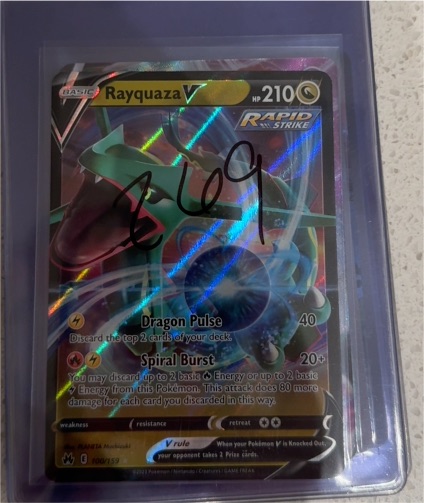 2021 Pokémon Rayquaza V 210 — front