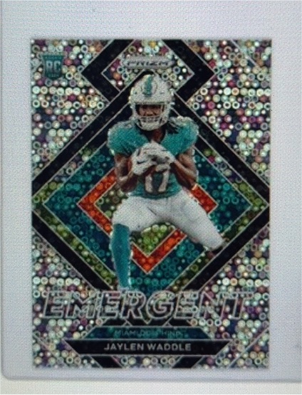 2021 Panini Prizm Emergent #E-8 Jaylen Waddle — front