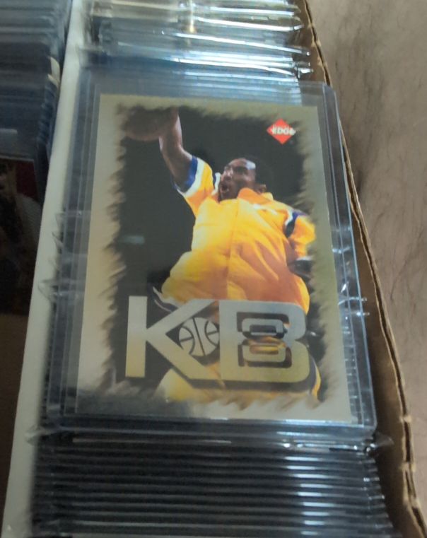 1998 Collector's Edge KB8 #4 Kobe Bryant — front