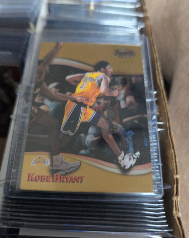 1998 Bowman's Best #88 Kobe Bryant — front