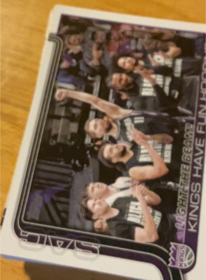 2025-26 Topps #295 Light The Beam!: Kings Have Fun Hooping! Sacramento Kings — front