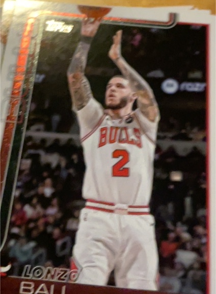 2025-26 Topps #39 Lonzo Ball — front