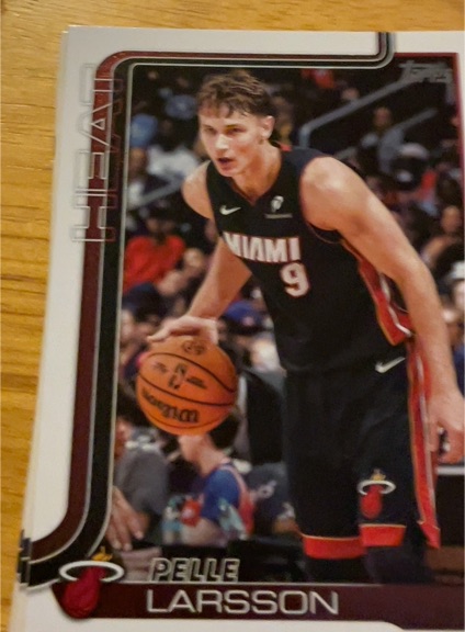 2025-26 Topps #79 Pelle Larsson — front