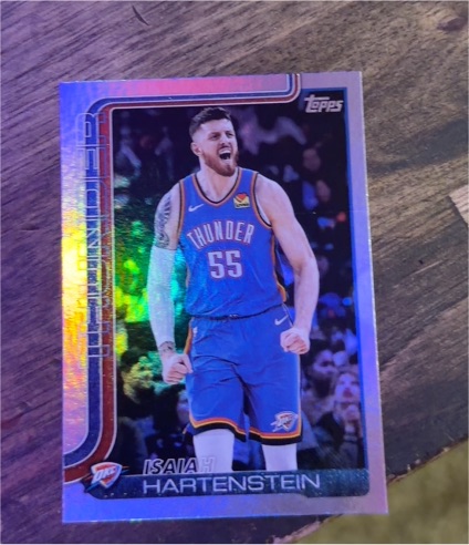 2025-26 Topps Basketball #120 Isaiah Hartenstein — front