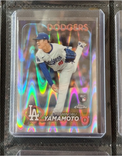 2024 Topps Chrome #18 Yoshinobu Yamamoto — front