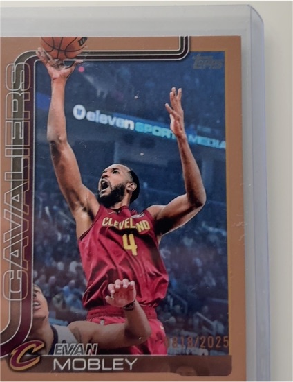 2025-26 Topps #82 Evan Mobley — front