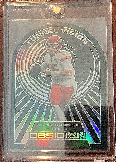 2022 Panini Obsidian Tunnel Vision #TV-PMA Patrick Mahomes II — front