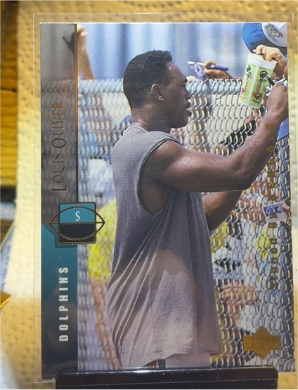 1994 Upper Deck #91 Louis Oliver — front