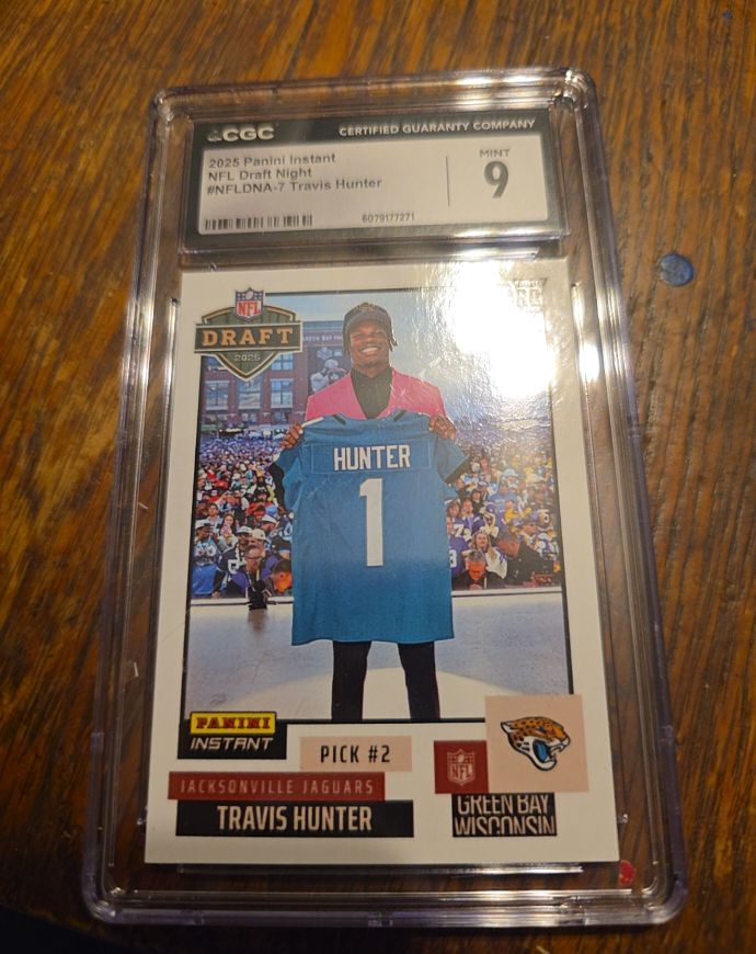 2025 Panini Instant NFL Draft Night #NFLDNA-7 Travis Hunter — front