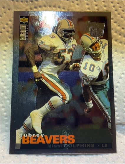 1995 Upper Deck Collector's Choice Player's Club #277 Aubrey Beavers — front