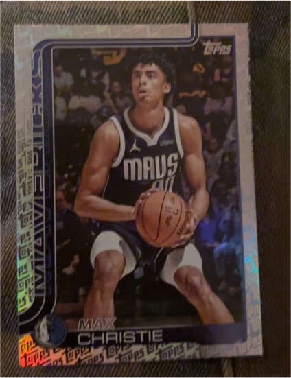 2025-26 Topps #174 Max Christie — front