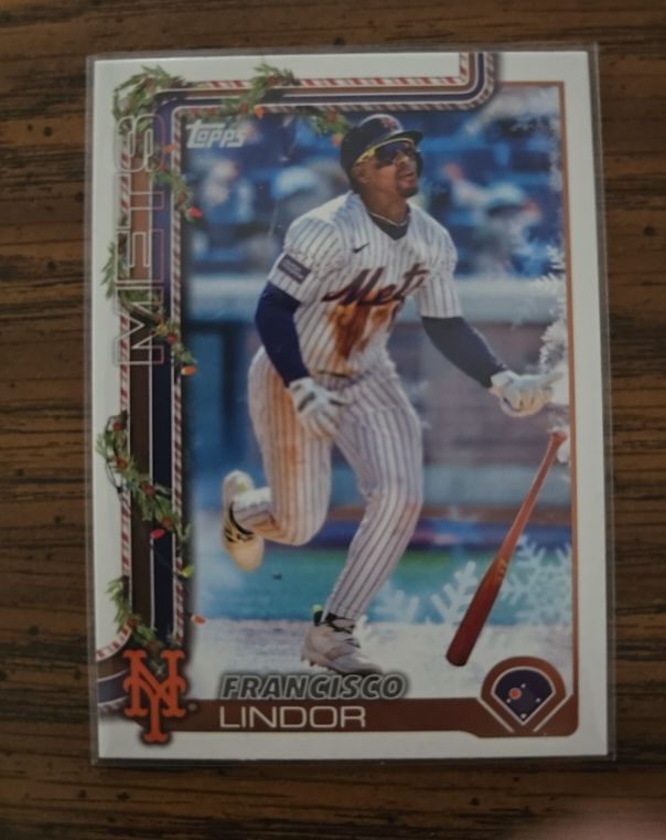 2025 Topps Holiday #H171 Francisco Lindor — front