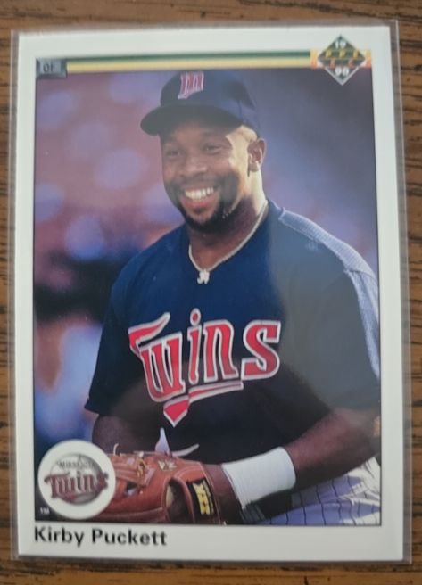 1990 Upper Deck #236 Kirby Puckett — front