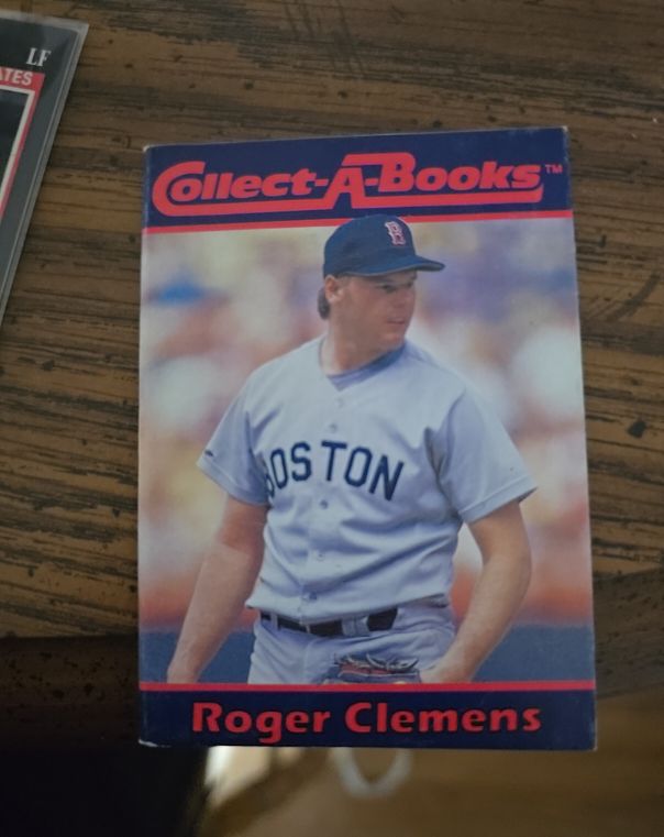 1990 Collect-A-Books #19 Roger Clemens Boston Red Sox — front