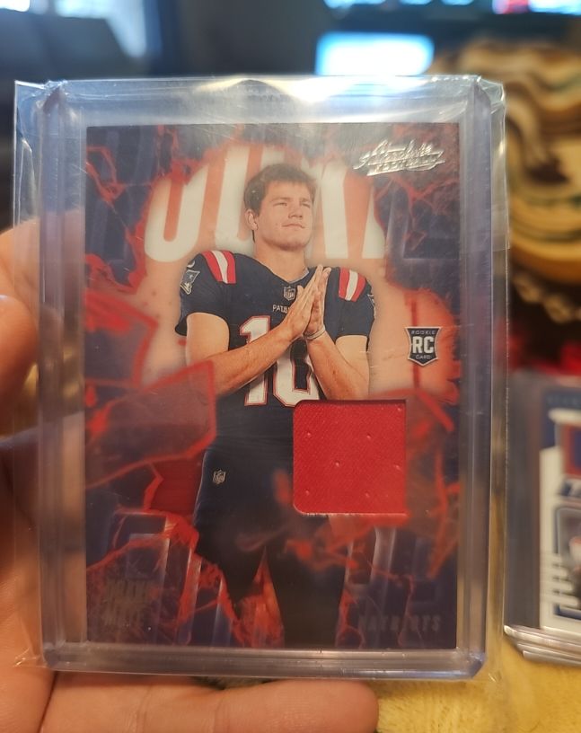 2024 Panini Absolute #RF-DME Drake Maye Rookie Force Patch — front
