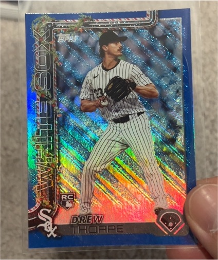2025 Topps Holiday #H10 Drew Thorpe — front