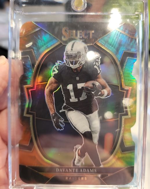 2022 Panini Select #17 Davante Adams — front