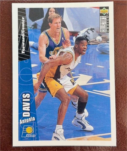 1996-97 Upper Deck Collector's Choice #254 Antonio Davis — front