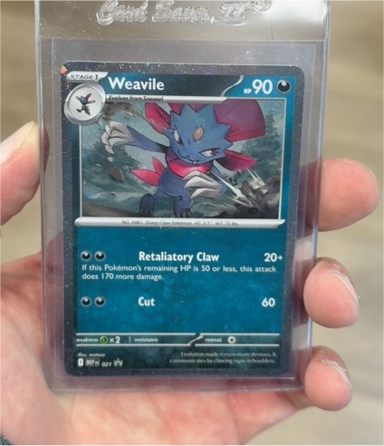 2023 Pokémon TCG Phantasmal Flames #021 Weavile — front