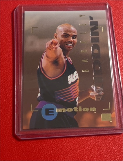 1994 SkyBox Emotion #77 Charles Barkley — front