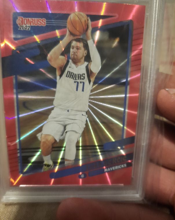 2021-22 Donruss #77 Luka Doncic — front