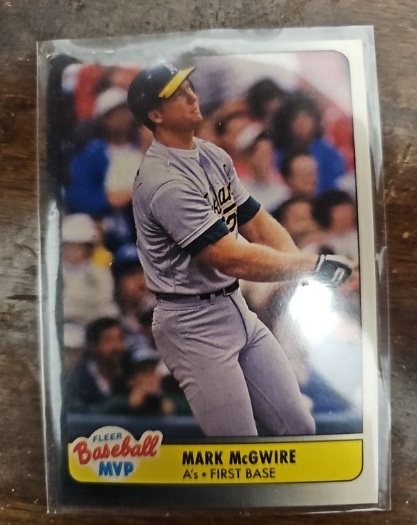1990 Fleer Baseball MVP #25 Mark McGwire — front