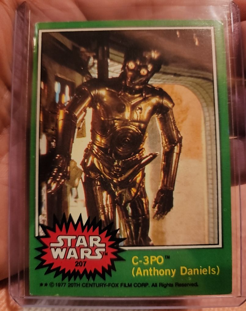 1977 Topps Star Wars #207 C-3PO (Anthony Daniels) — front