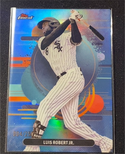 2025 Topps Finest #176 Luis Robert Jr. — front