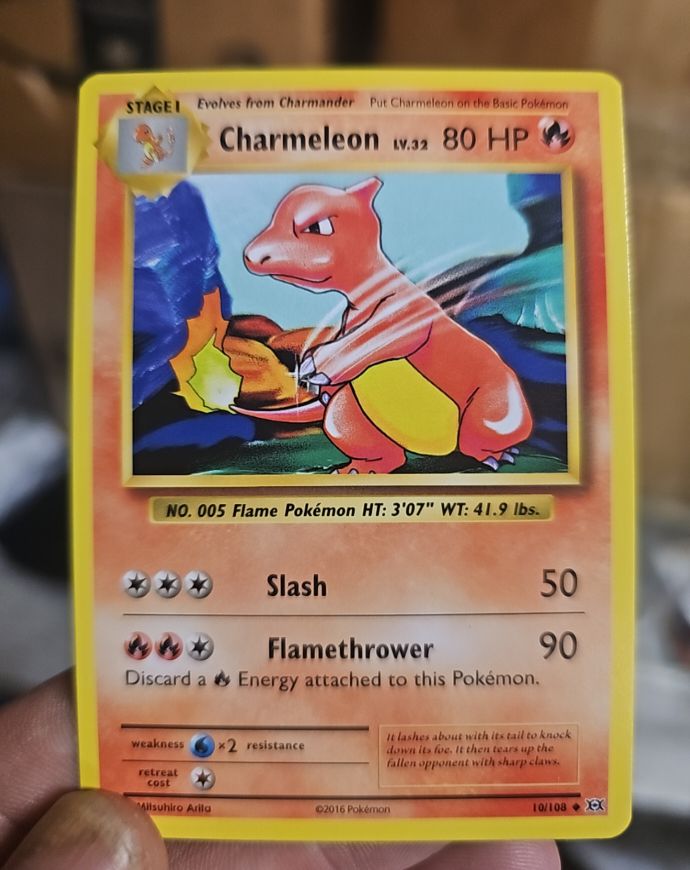 2016 Pokémon Evolutions #10 Charmeleon — front