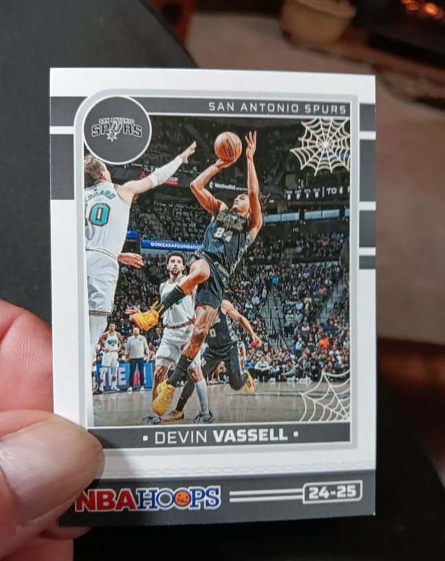 2024-25 Panini NBA Haunted Hoops #216 Devin Vassell — front