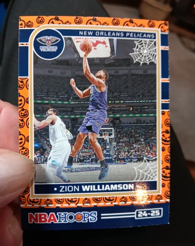 2024-25 Panini Haunted Hoops #110 Zion Williamson — front