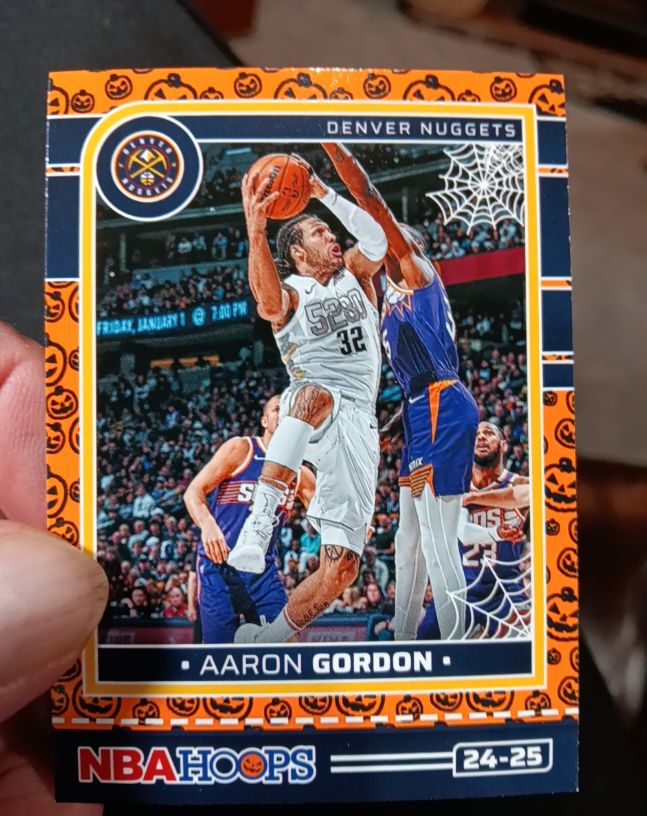 2024-25 Panini Haunted Hoops #24 Aaron Gordon — front