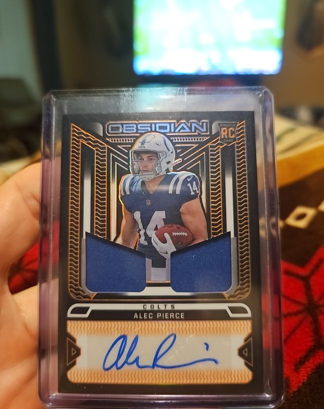 2022 Panini Obsidian Rookie Patch Autograph Alec Pierce — front